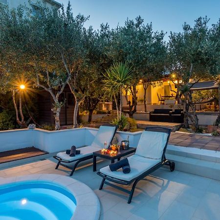 הוילה סטארי גראד House Oliva With Private Pool And Large Garden מראה חיצוני תמונה