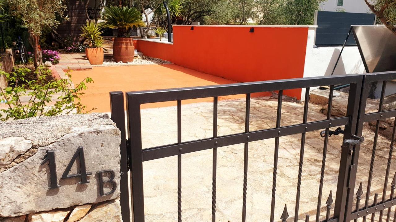 הוילה סטארי גראד House Oliva With Private Pool And Large Garden מראה חיצוני תמונה