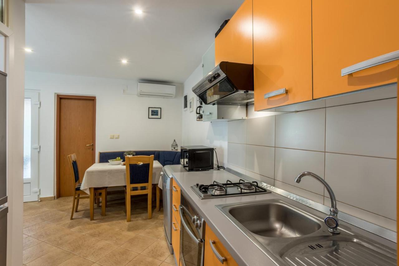 הוילה סטארי גראד House Oliva With Private Pool And Large Garden מראה חיצוני תמונה