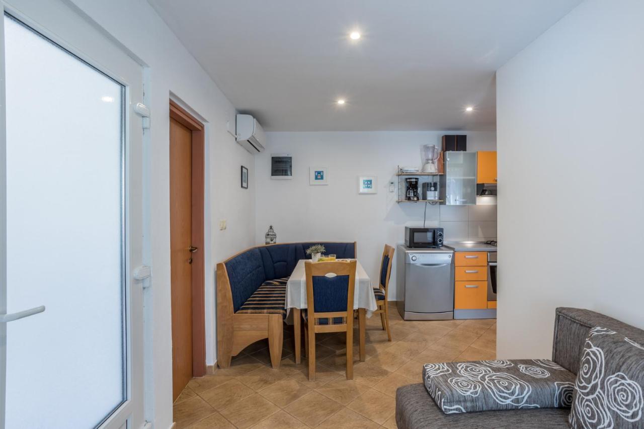 הוילה סטארי גראד House Oliva With Private Pool And Large Garden מראה חיצוני תמונה